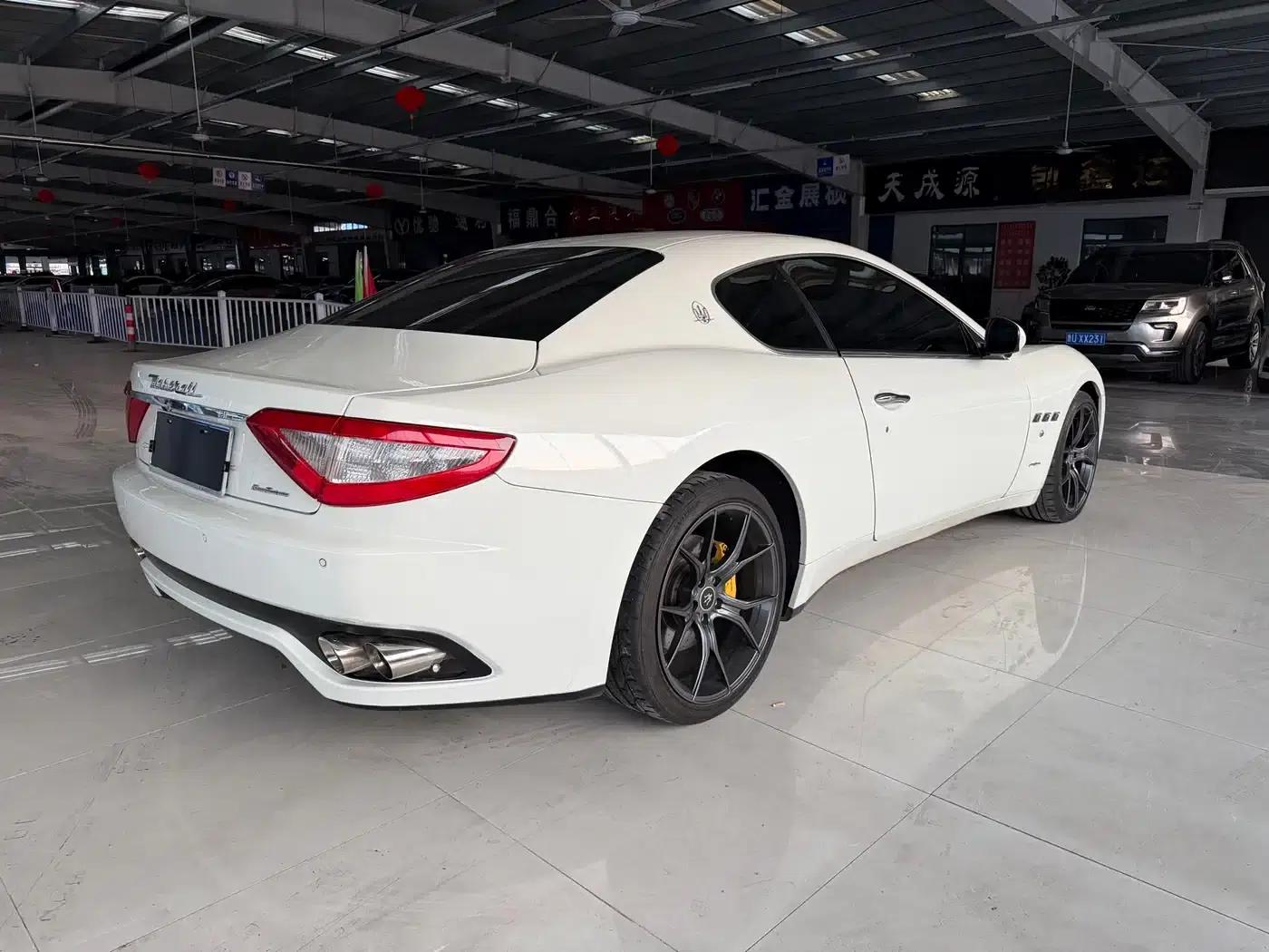 GranTurismo 2012 4.7L MC Stradale — миниатюра 4