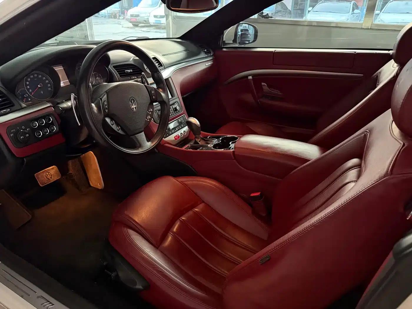 GranTurismo 2012 4.7L MC Stradale — миниатюра 5