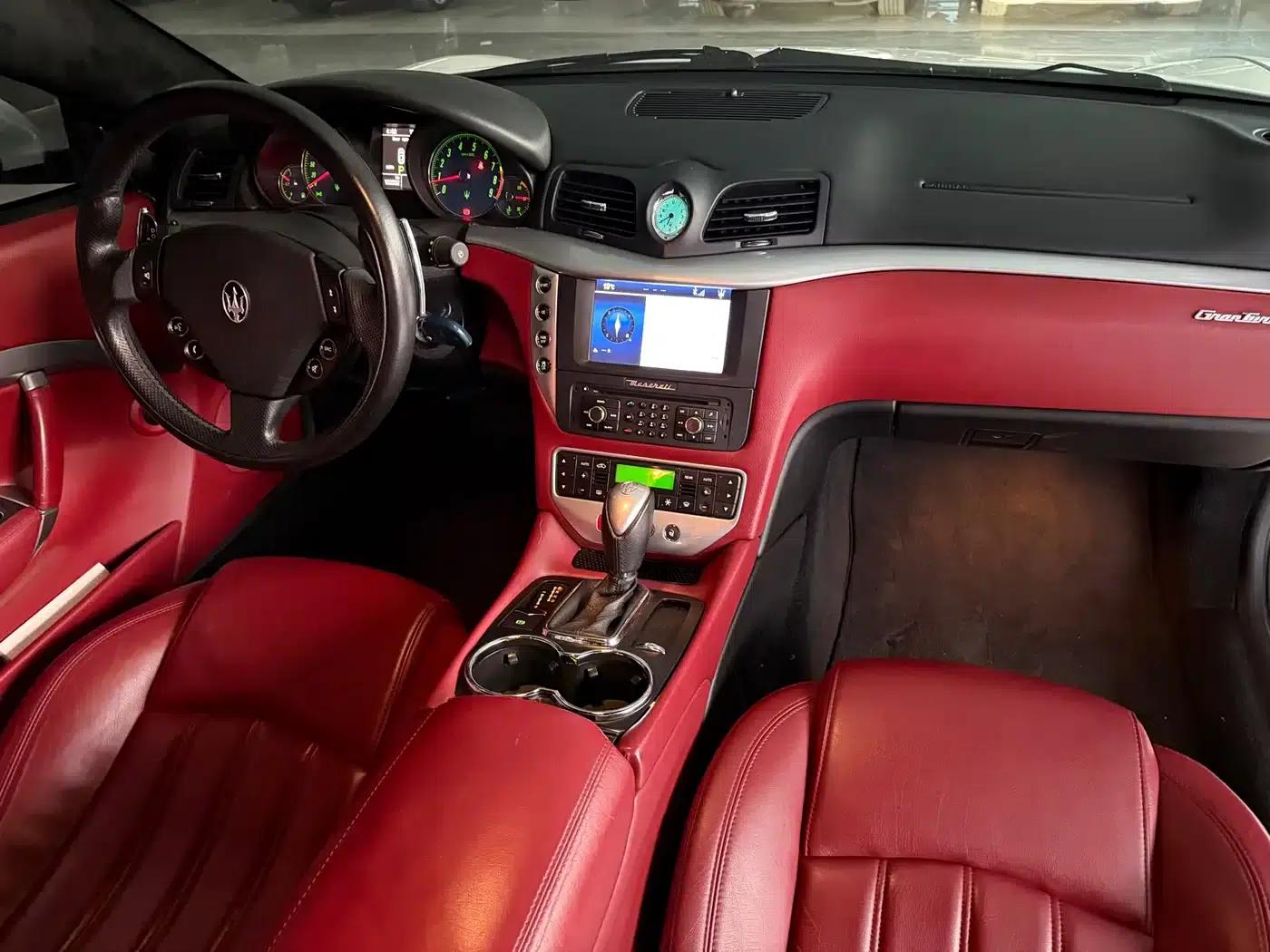 GranTurismo 2012 4.7L MC Stradale — миниатюра 9