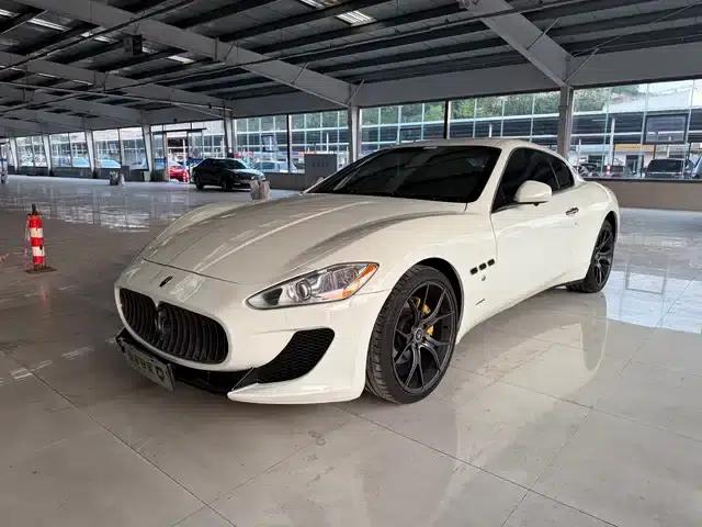 GranTurismo 2012 4.7L MC Stradale