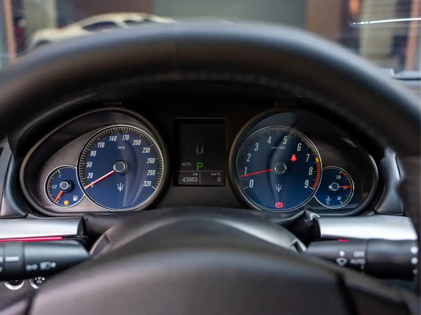 GranTurismo 2013 4.7L Sport Automatic — миниатюра 33
