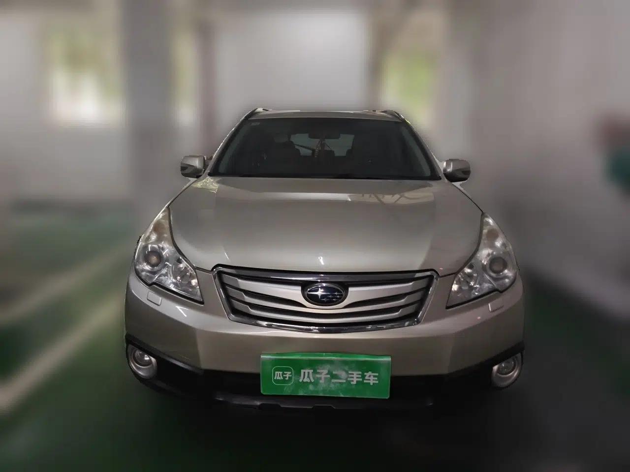 Subaru Outback 2011 2.5i Luxury Edition — миниатюра 2