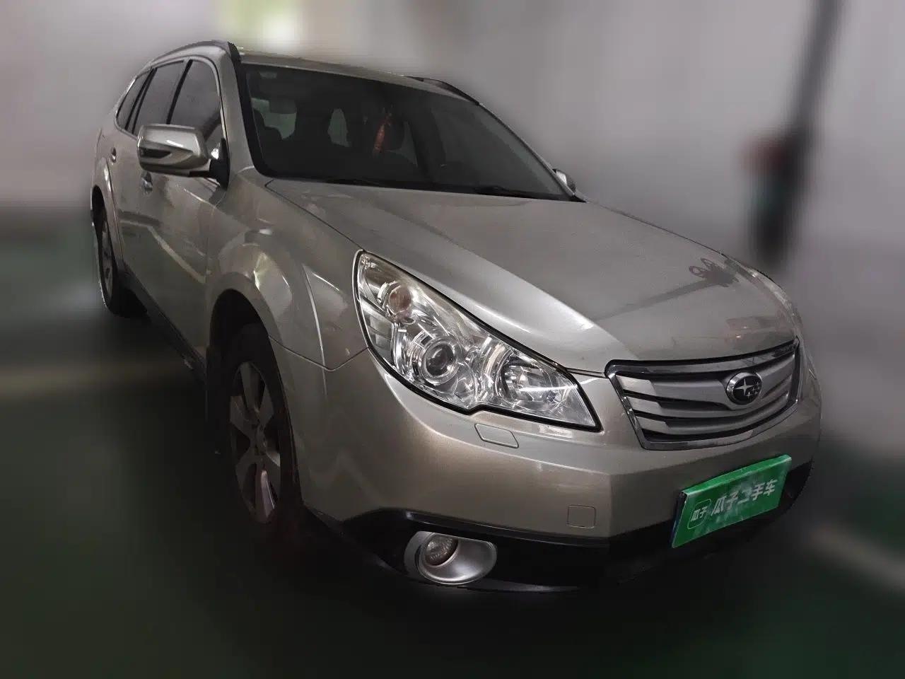 Subaru Outback 2011 2.5i Luxury Edition — миниатюра 3