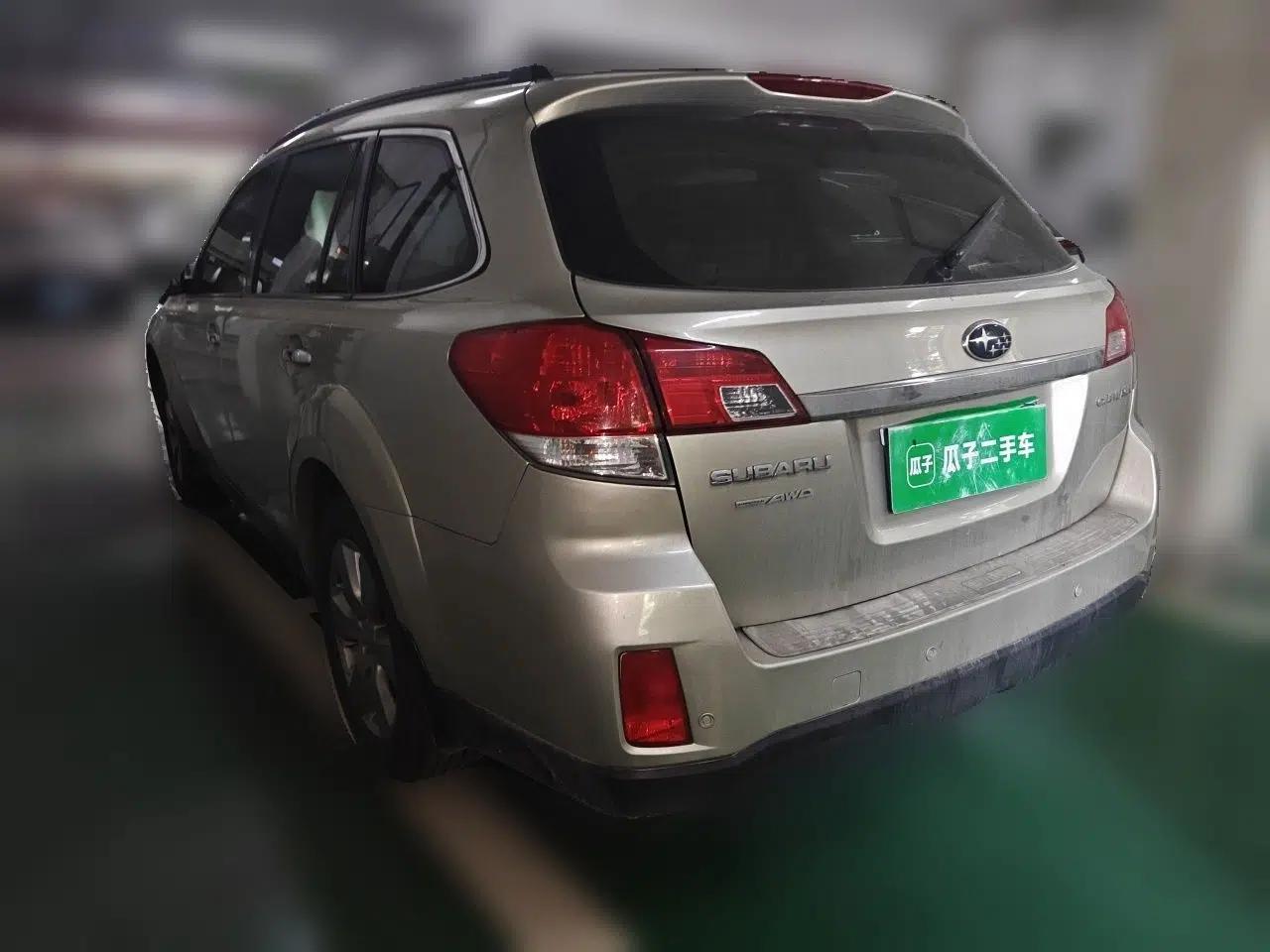 Subaru Outback 2011 2.5i Luxury Edition — миниатюра 4