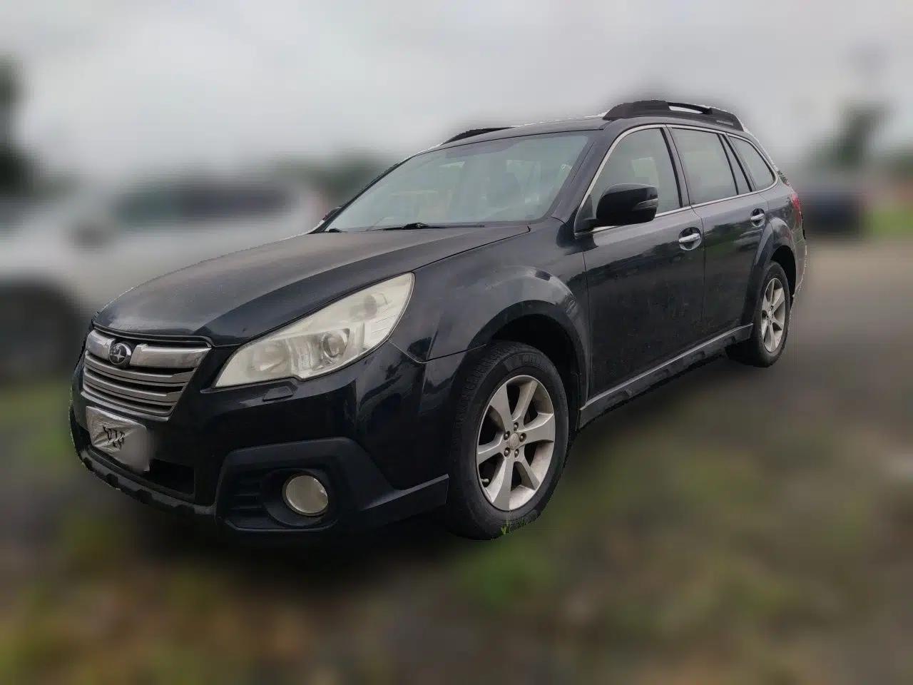 Subaru Outback 2013 2.5i Luxury Edition — миниатюра 1