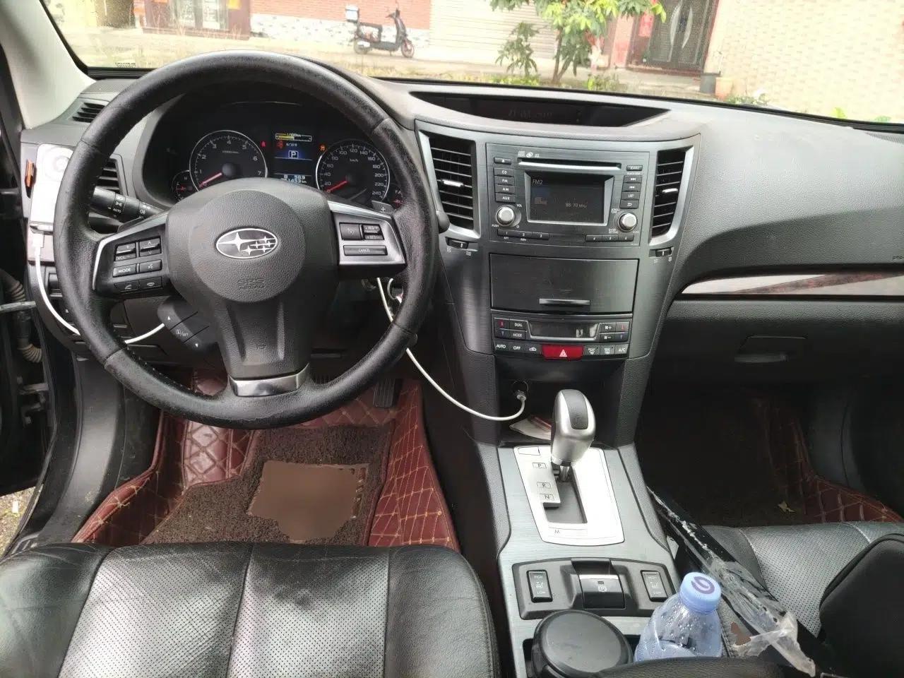 Subaru Outback 2013 2.5i Luxury Edition — миниатюра 10