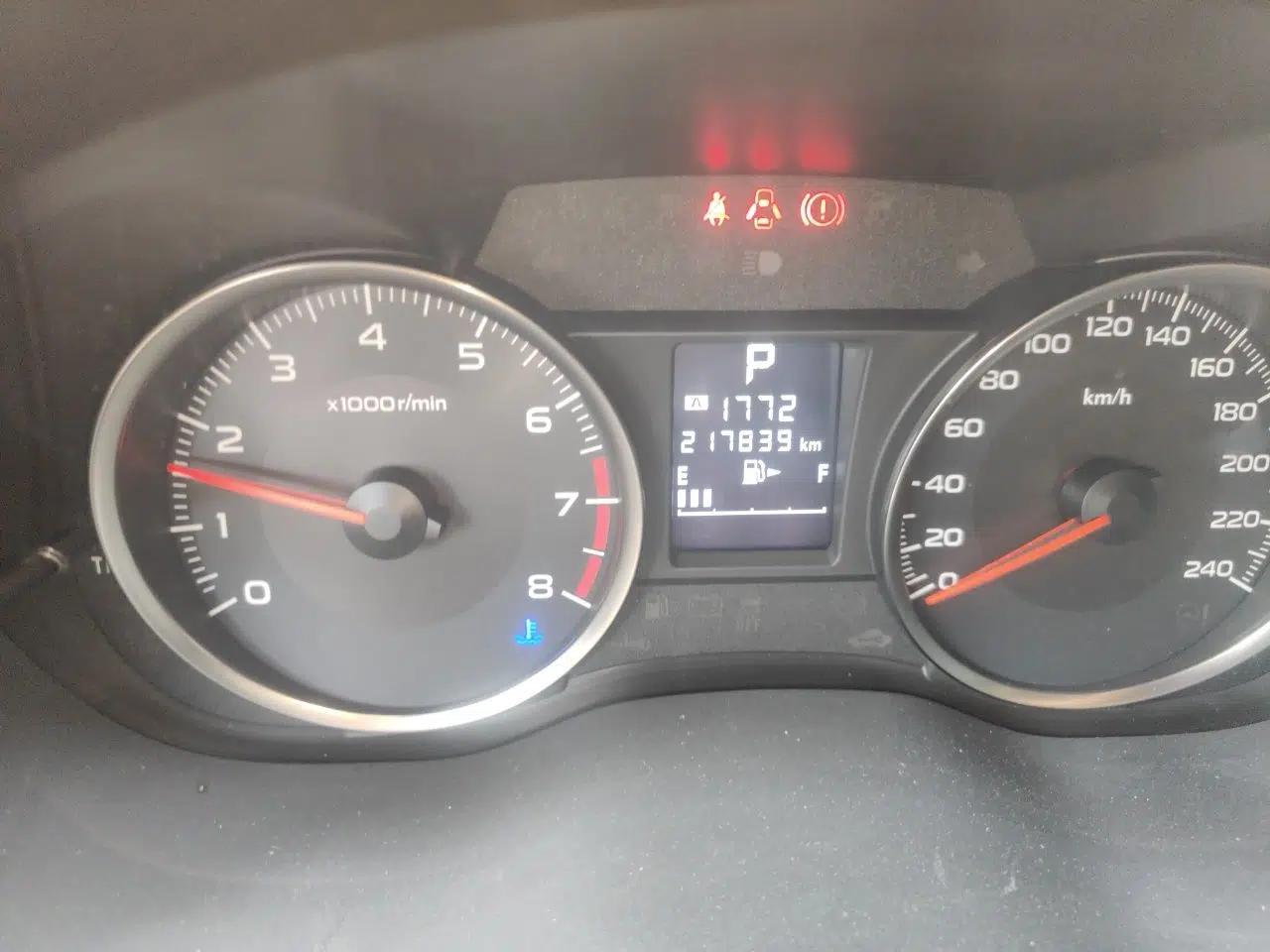 Subaru XV 2012 2.0i Elite Edition — миниатюра 13