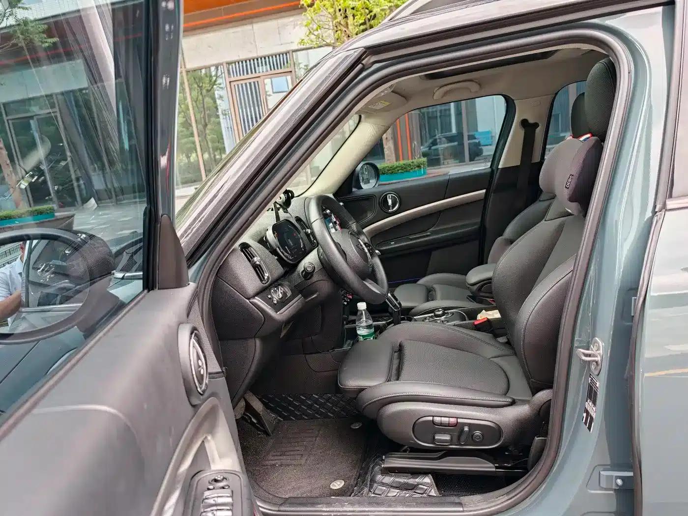 2022 MINI COUNTRYMAN 1.5T COOPER Connoisseur — миниатюра 5