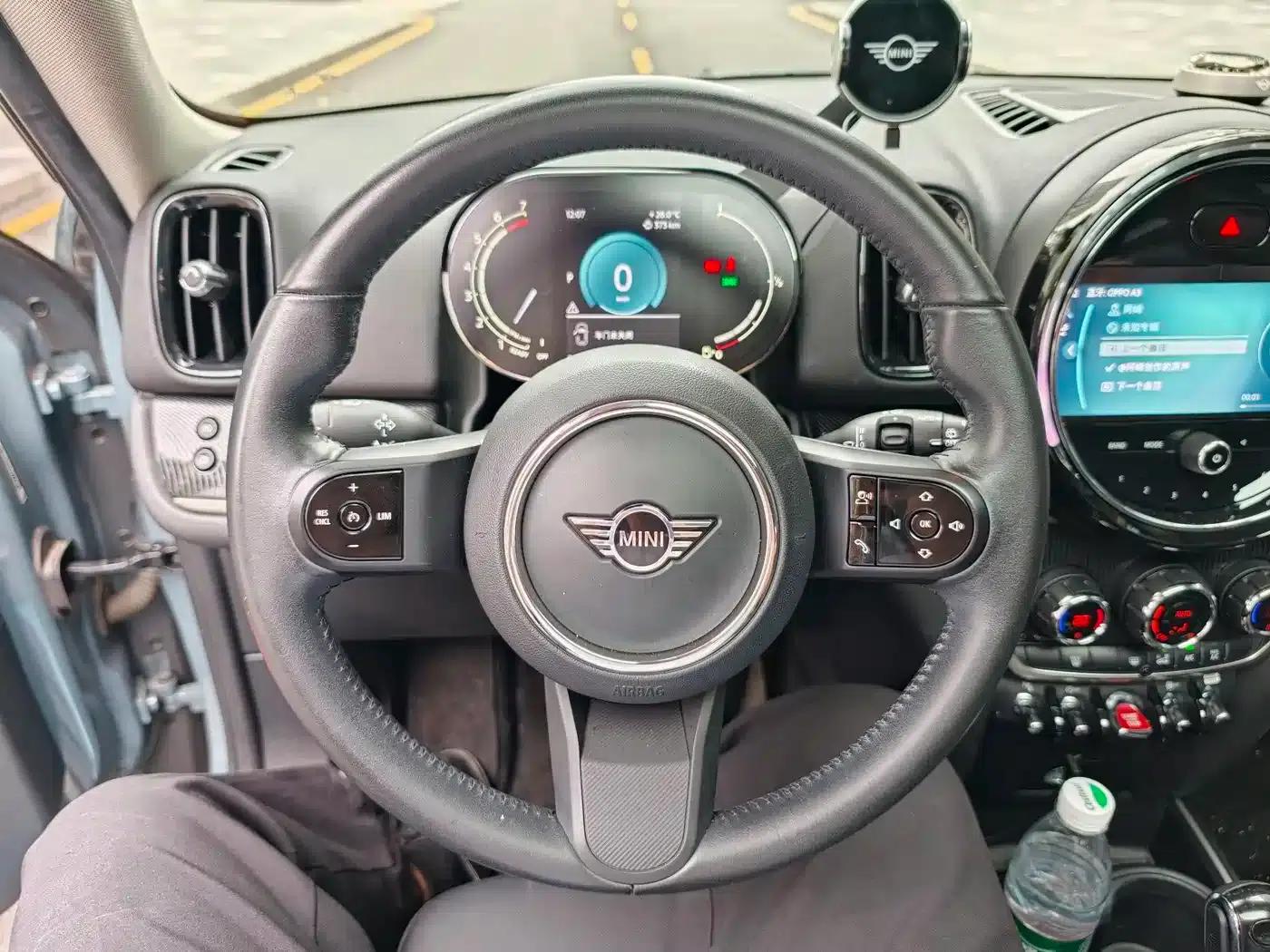 2022 MINI COUNTRYMAN 1.5T COOPER Connoisseur — миниатюра 7