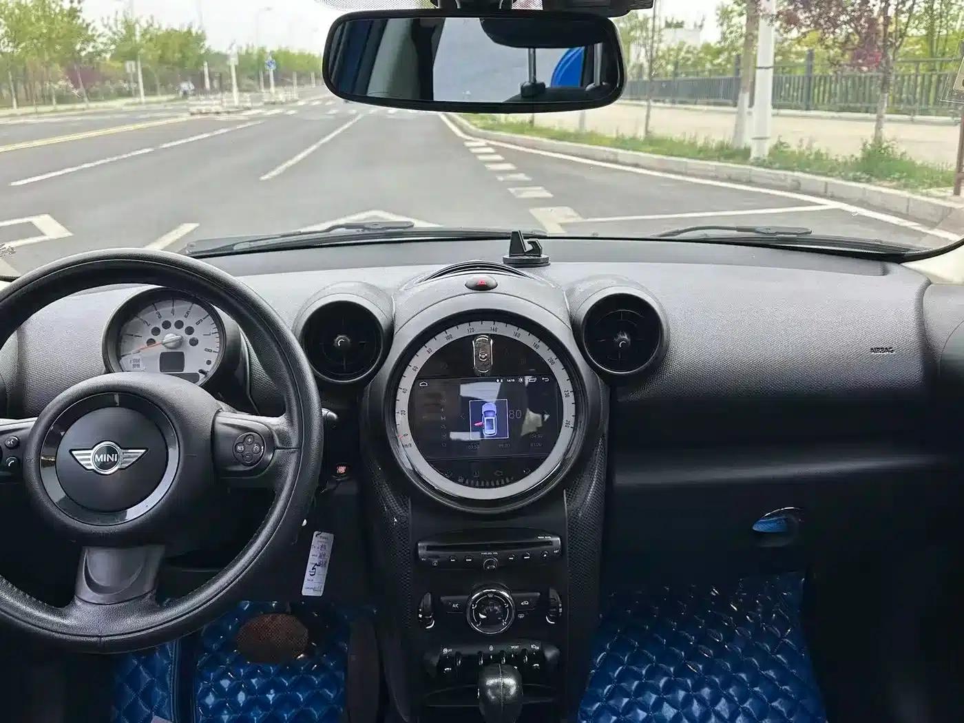 MINI COUNTRYMAN 2011 1.6L COOPER Fun — миниатюра 11