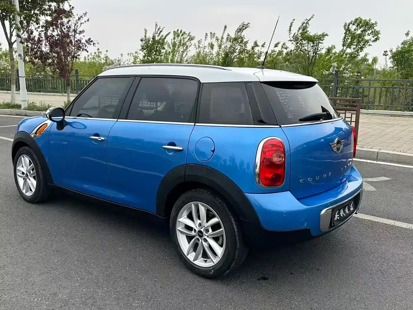 MINI COUNTRYMAN 2011 1.6L COOPER Fun — миниатюра 6