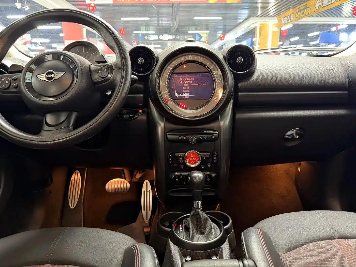 2014 MINI COUNTRYMAN 1.6T COOPER S — миниатюра 11