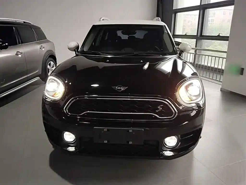 2019 MINI COUNTRYMAN 2.0T COOPER S ALL4 Classic — миниатюра 3