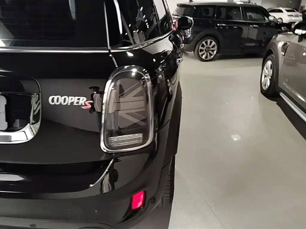 2019 MINI COUNTRYMAN 2.0T COOPER S ALL4 Classic — миниатюра 8