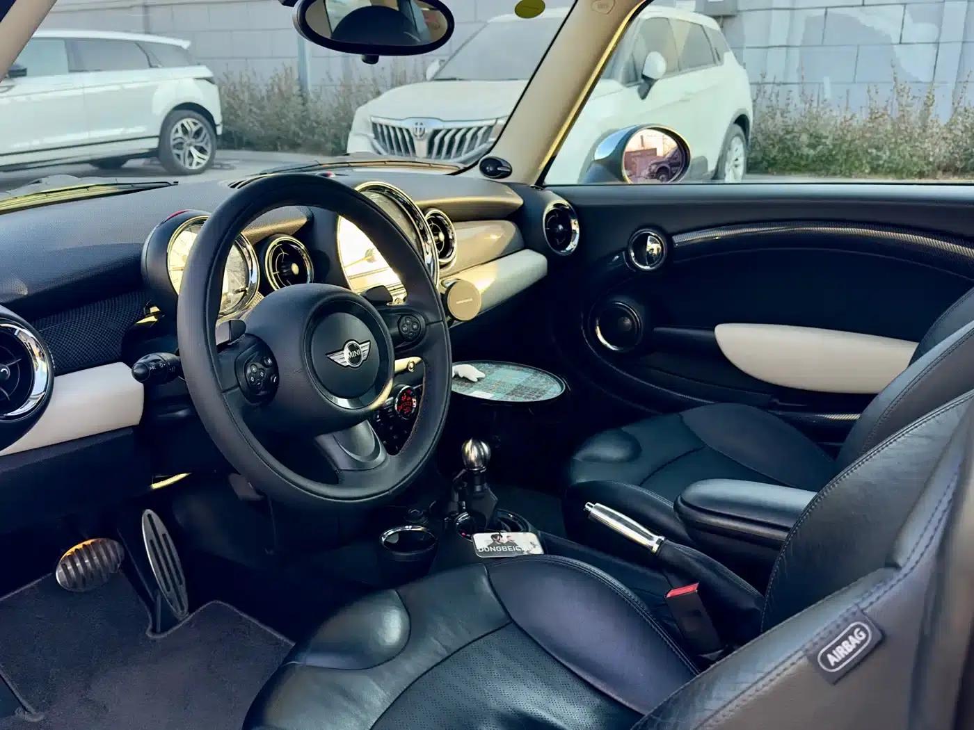 2011 MINI CLUBMAN 1.6T COOPER S — миниатюра 13