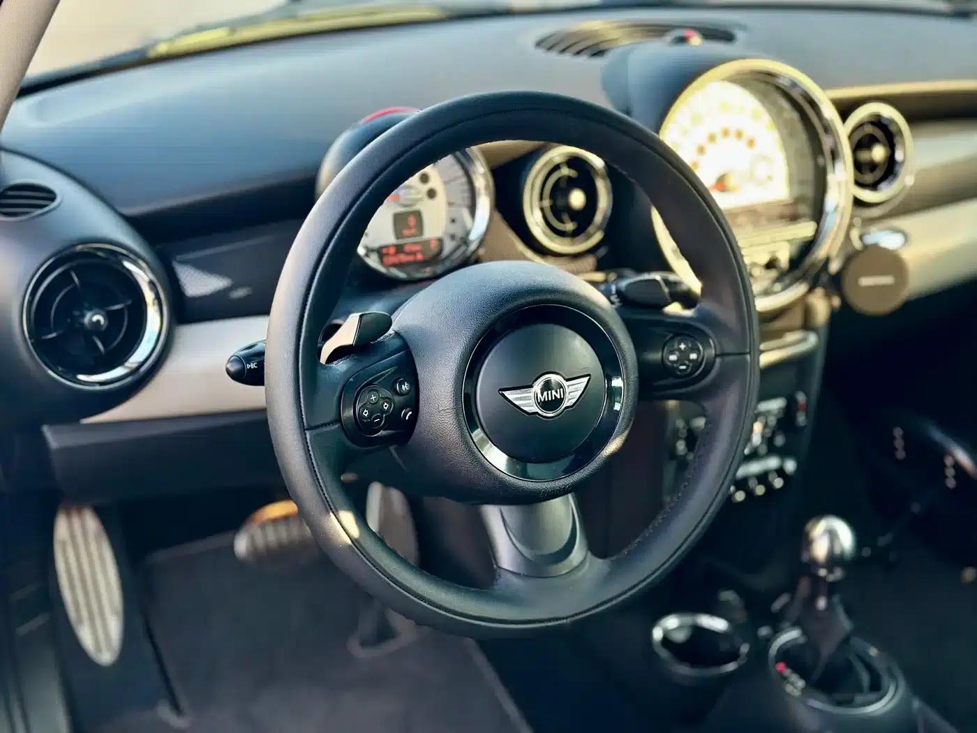 2011 MINI CLUBMAN 1.6T COOPER S — миниатюра 9