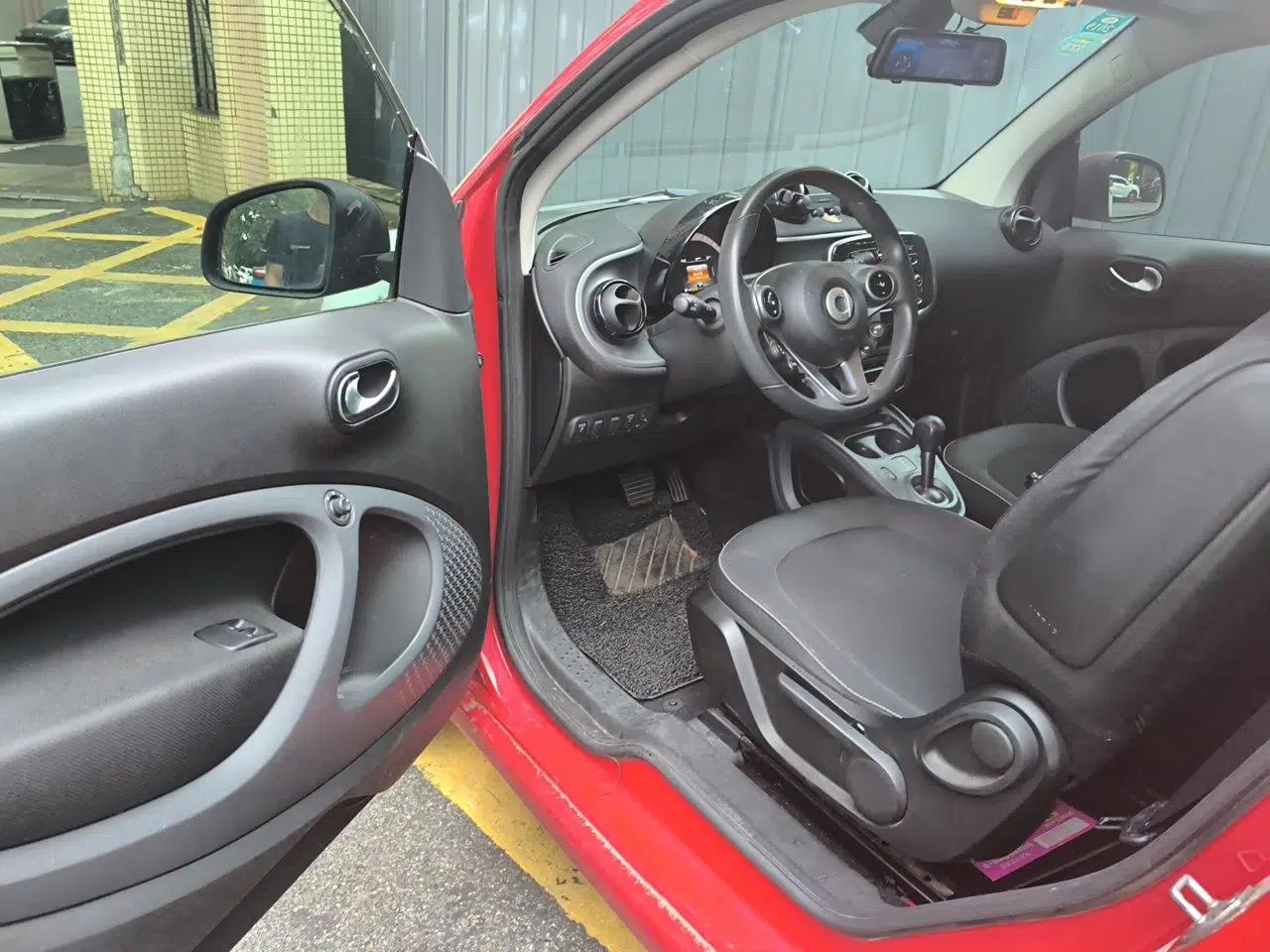 smart fortwo 2015 1.0L 52 kW Hardtop Passion Edition — миниатюра 17