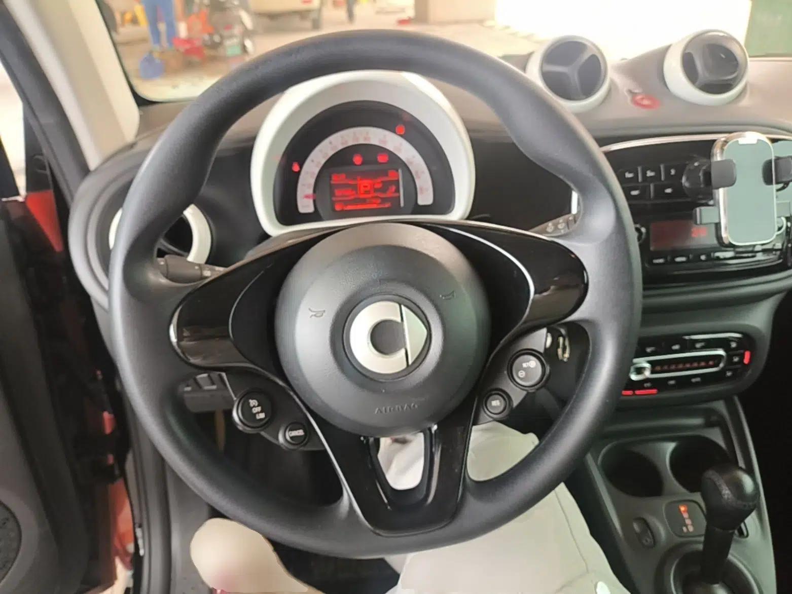 smart fortwo 2015 1.0L 52 kW hardtop Dynamic version — миниатюра 14
