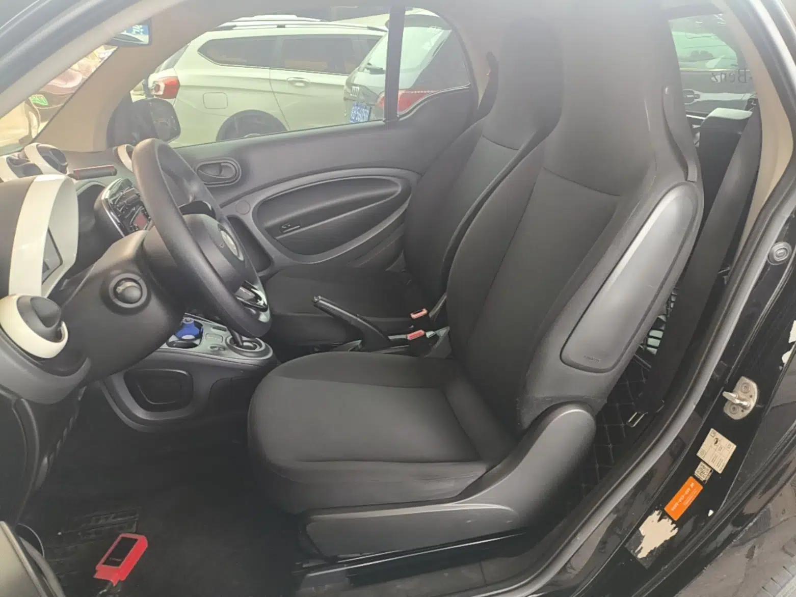 smart fortwo 2015 1.0L 52 kW hardtop Dynamic version — миниатюра 18