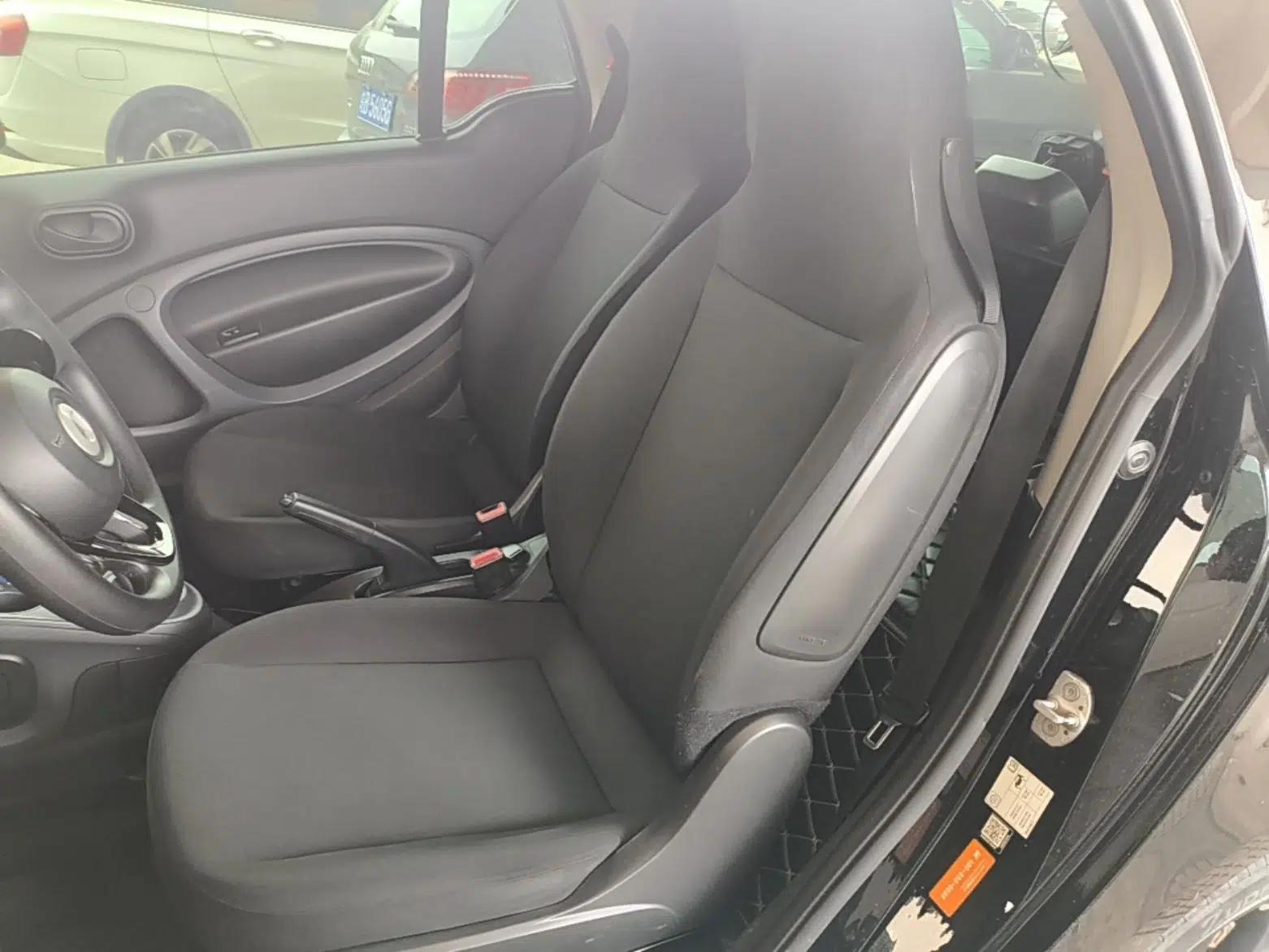 smart fortwo 2015 1.0L 52 kW hardtop Dynamic version — миниатюра 20