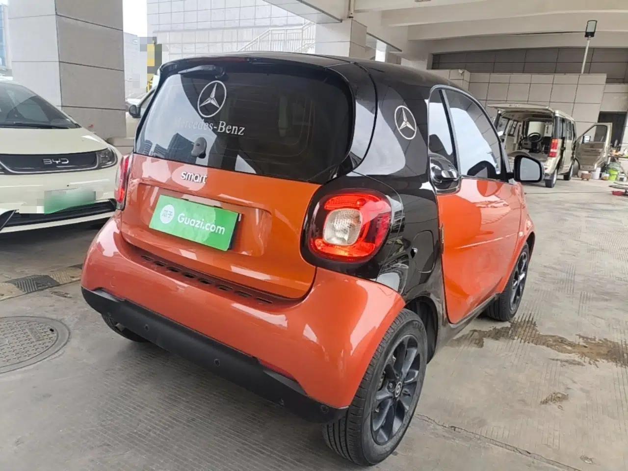 smart fortwo 2015 1.0L 52 kW hardtop Dynamic version — миниатюра 6