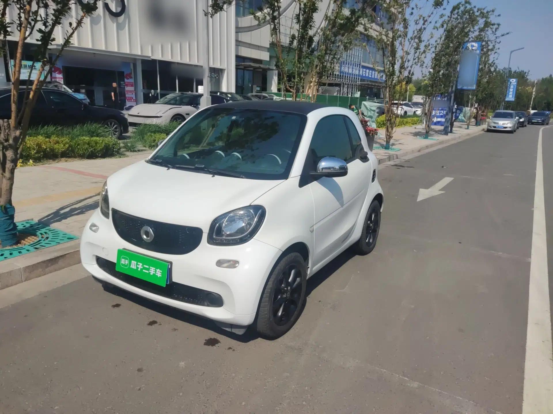 smart fortwo 2015 1.0L 52 kW hardtop Dynamic version — миниатюра 1