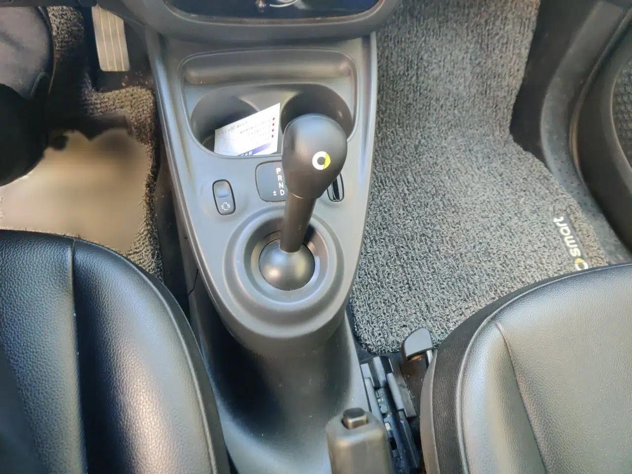 smart fortwo 2015 1.0L 52 kW hardtop Dynamic version — миниатюра 11