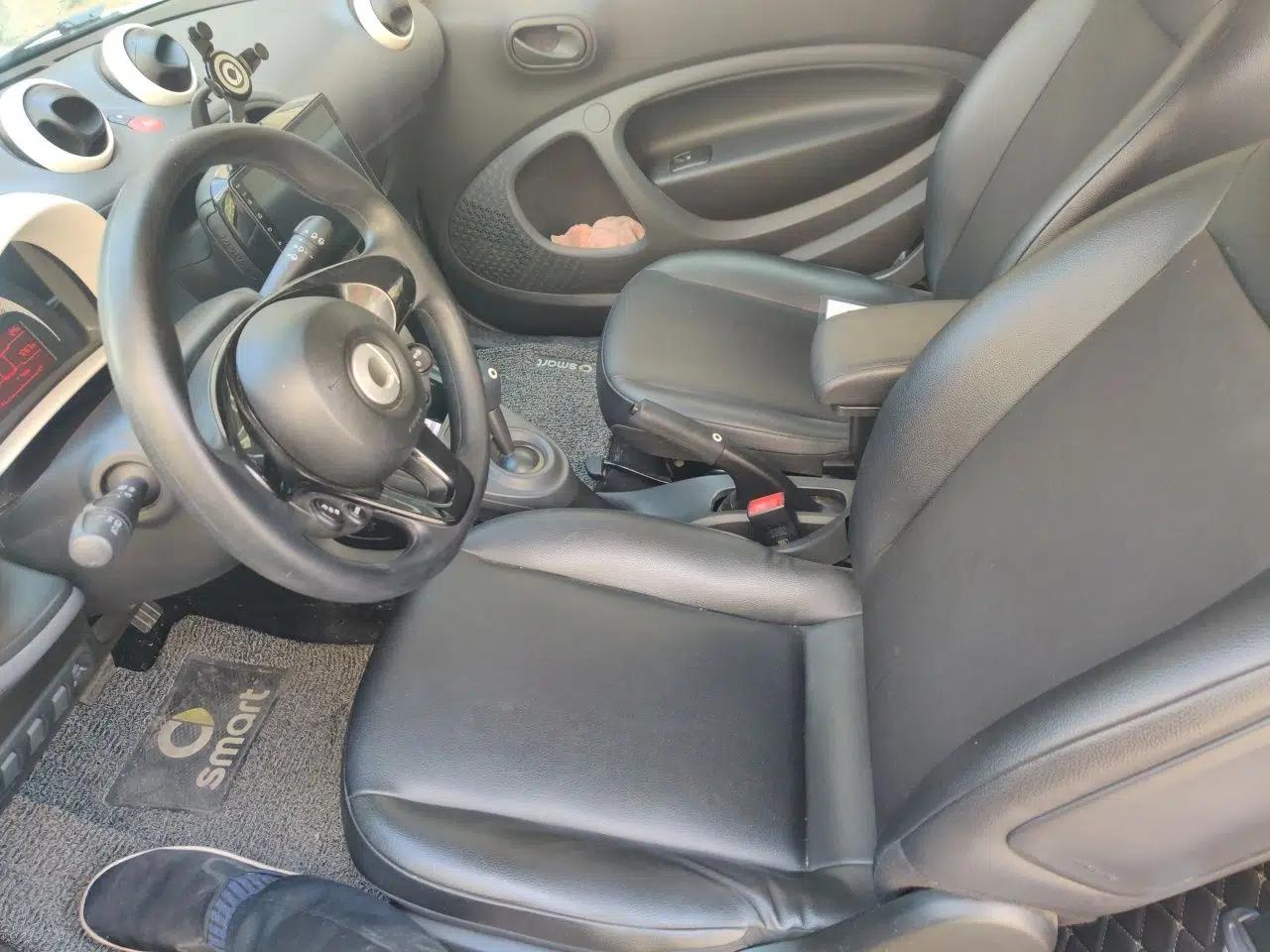 smart fortwo 2015 1.0L 52 kW hardtop Dynamic version — миниатюра 12