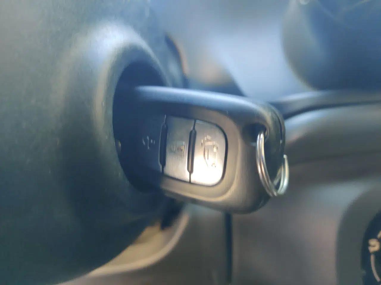 smart fortwo 2015 1.0L 52 kW hardtop Dynamic version — миниатюра 15