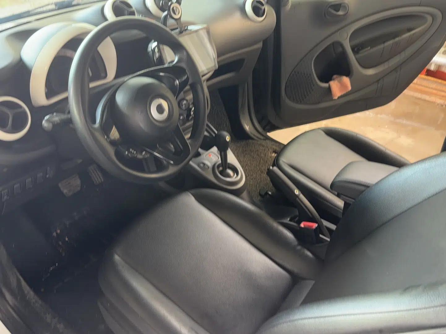 smart fortwo 2015 1.0L 52 kW hardtop Dynamic version — миниатюра 16