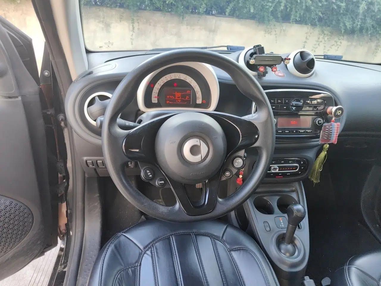 smart fortwo 2015 1.0L 52 kW hardtop Dynamic version — миниатюра 11