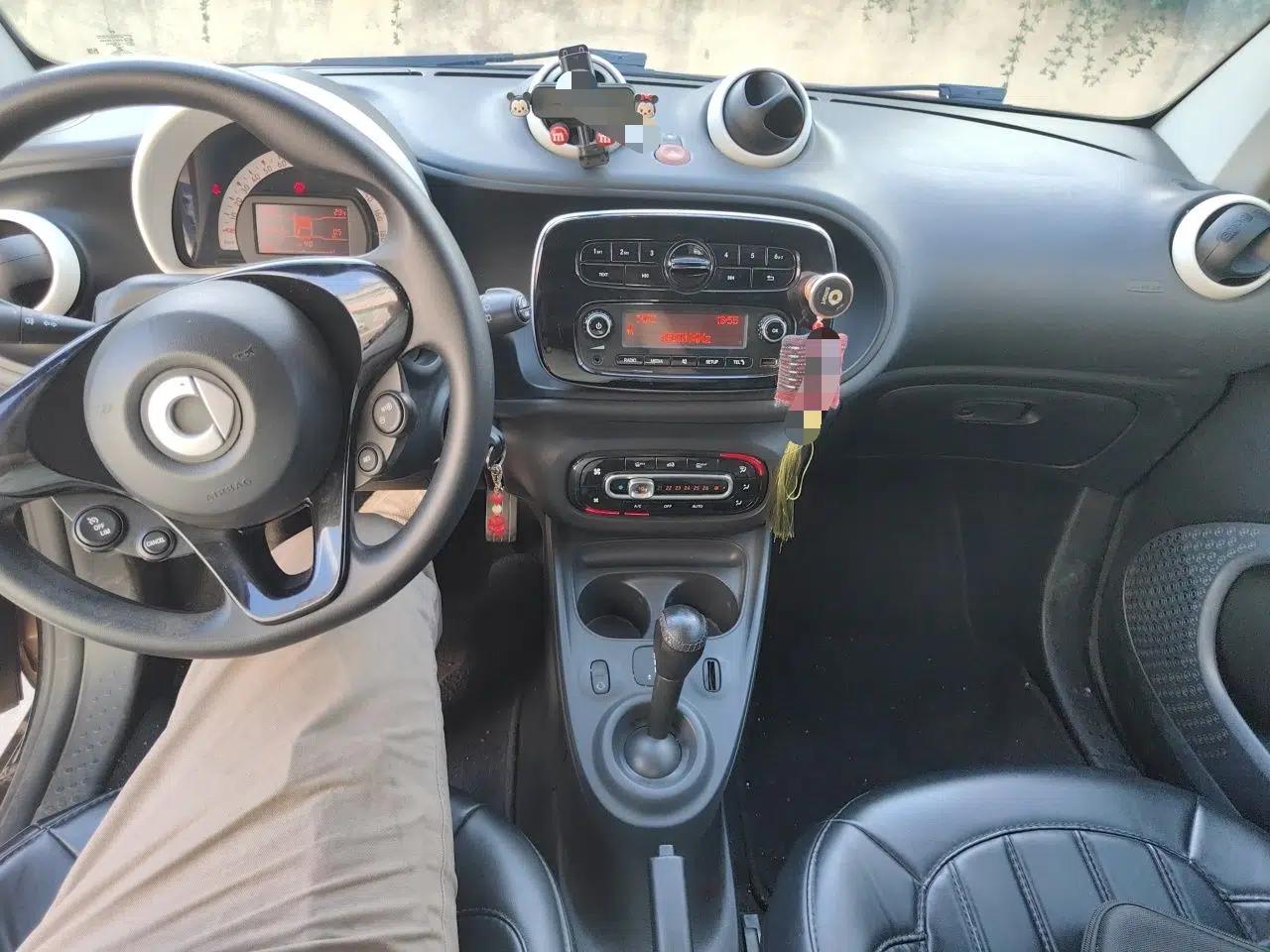 smart fortwo 2015 1.0L 52 kW hardtop Dynamic version — миниатюра 14