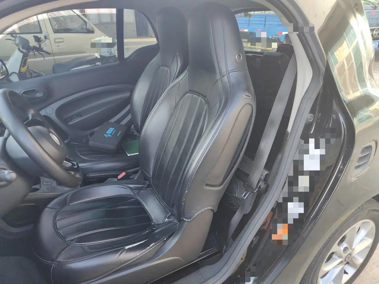 smart fortwo 2015 1.0L 52 kW hardtop Dynamic version — миниатюра 18
