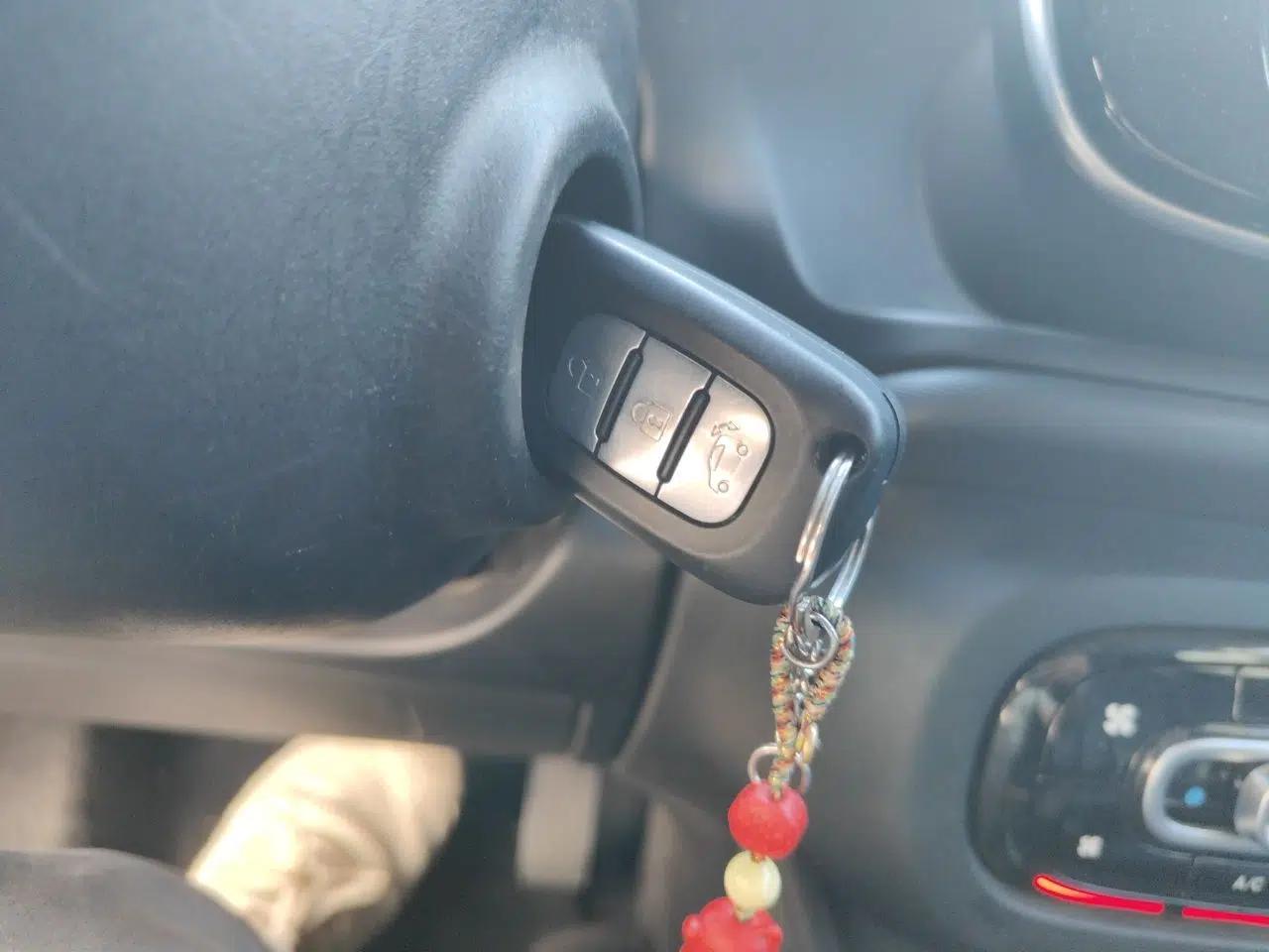 smart fortwo 2015 1.0L 52 kW hardtop Dynamic version — миниатюра 9