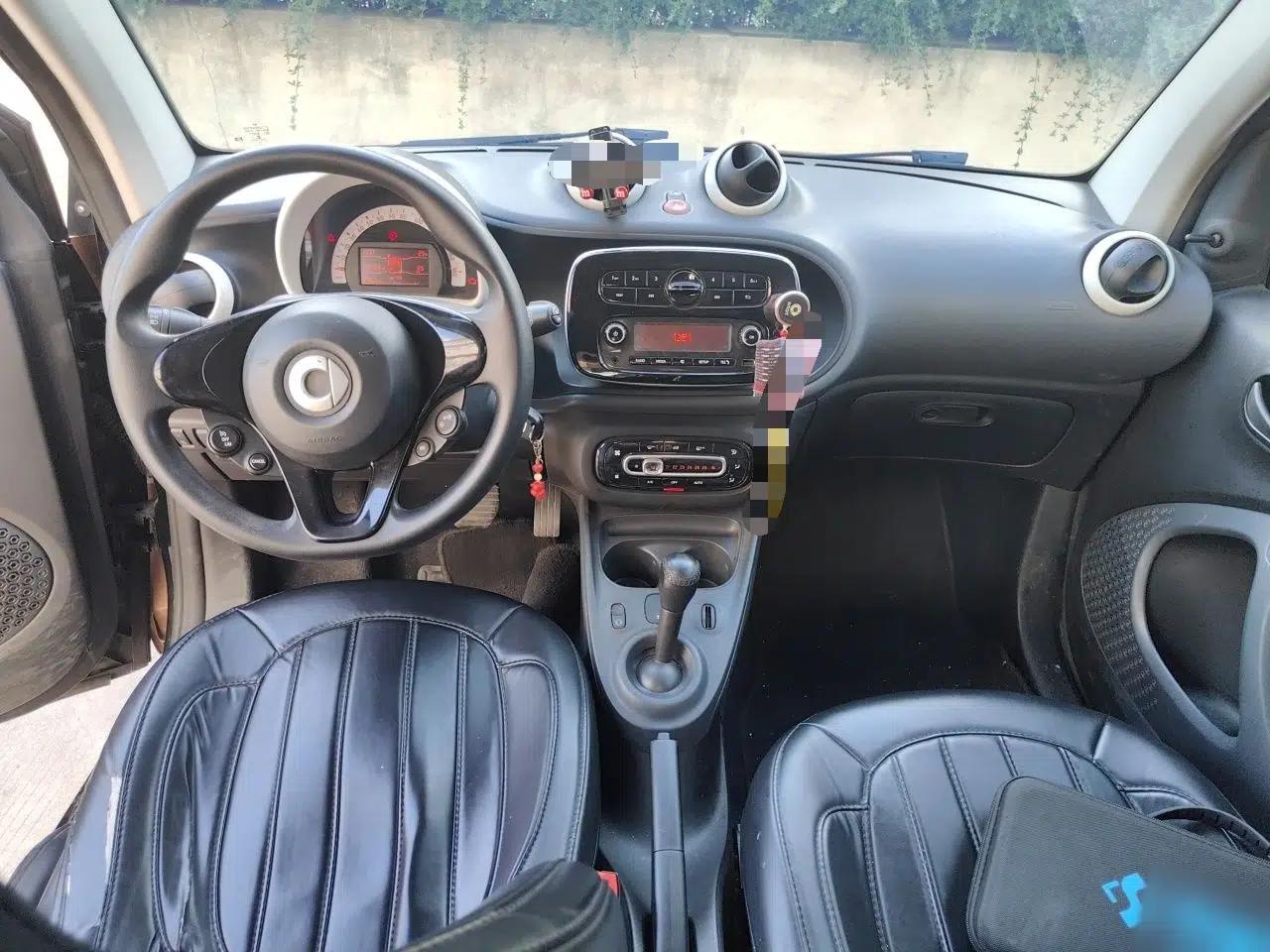 smart fortwo 2015 1.0L 52 kW hardtop Dynamic version — миниатюра 10