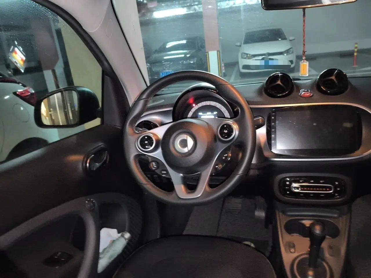 smart fortwo 2018 1.0L 52kW Hardtop Passion Edition China V Standard — миниатюра 11