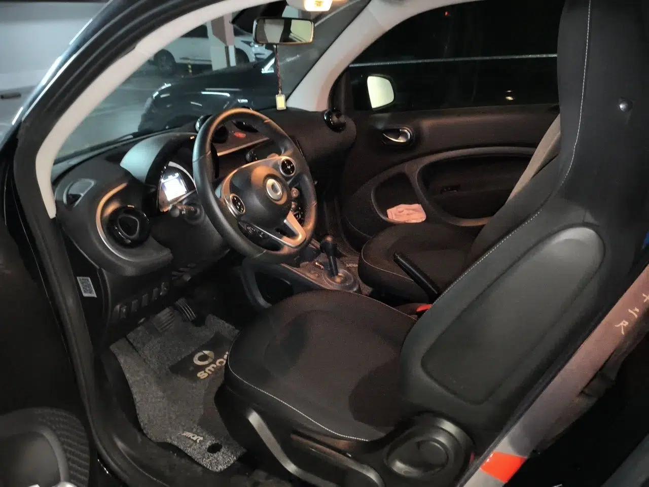 smart fortwo 2018 1.0L 52kW Hardtop Passion Edition China V Standard — миниатюра 16