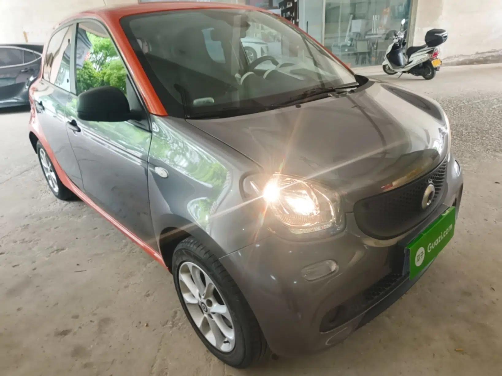smart forfour 2018 1.0L 52 kW Dynamic Edition — миниатюра 6