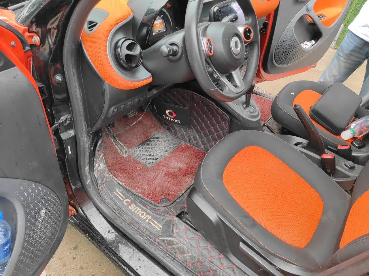 smart forfour 2016 1.0L 52 kW Passion Edition — миниатюра 17