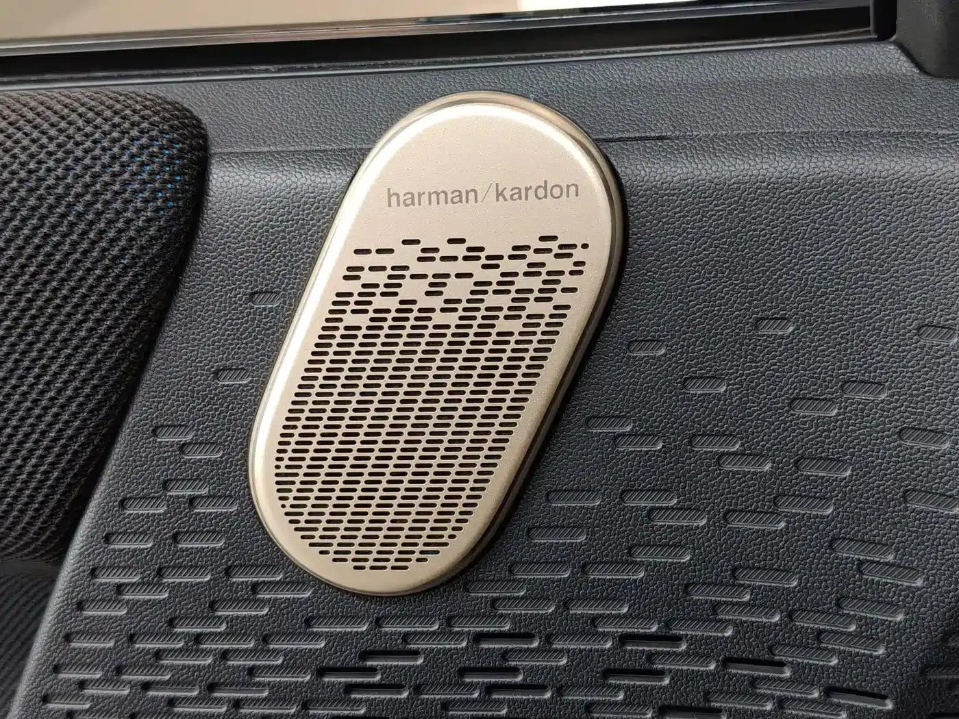 2024 Electric MINI Cooper SE (452km/h) - Artist — миниатюра 10