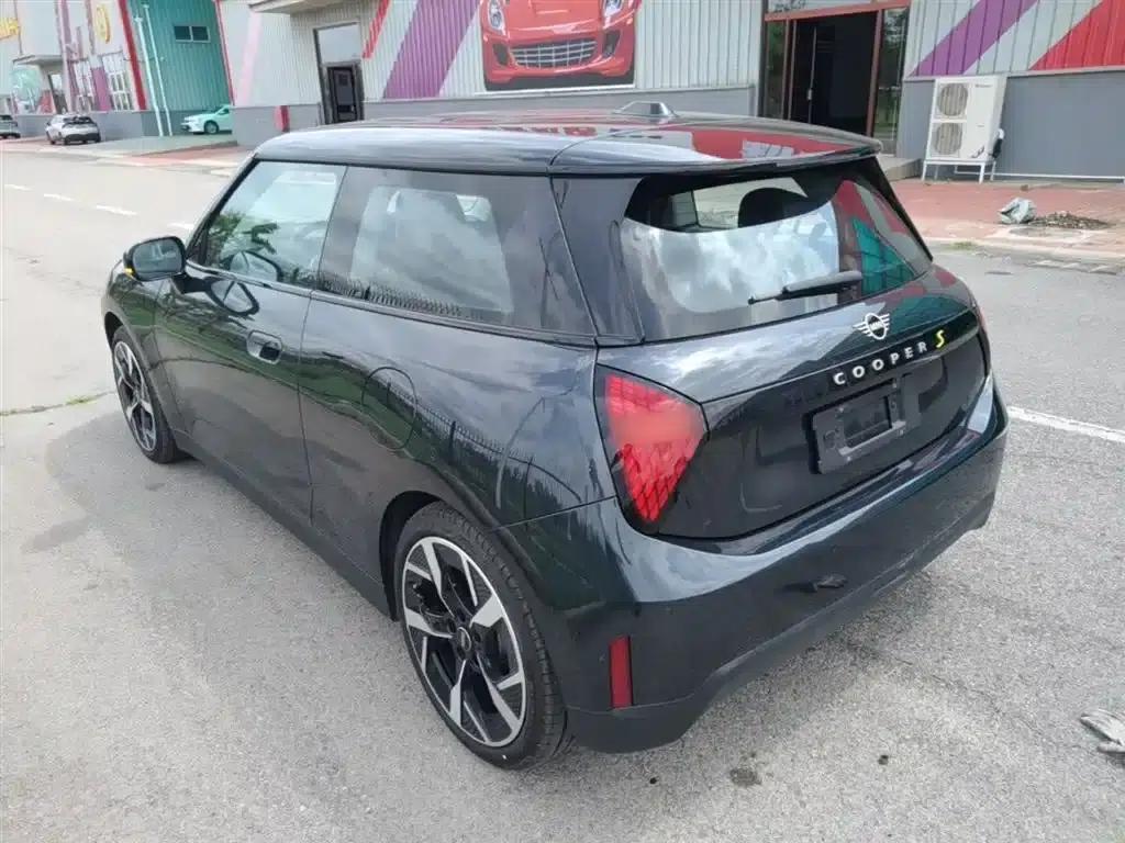 2024 Electric MINI Cooper SE (452km/h) - Artist — миниатюра 5