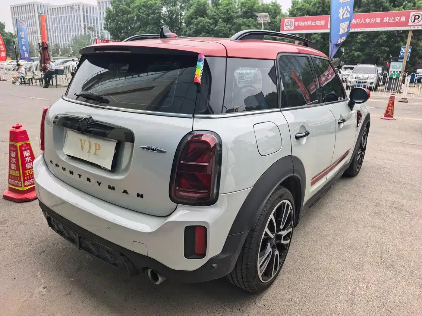 MINI JCW COUNTRYMAN 2023 2.0T JOHN COOPER WORKS — миниатюра 10
