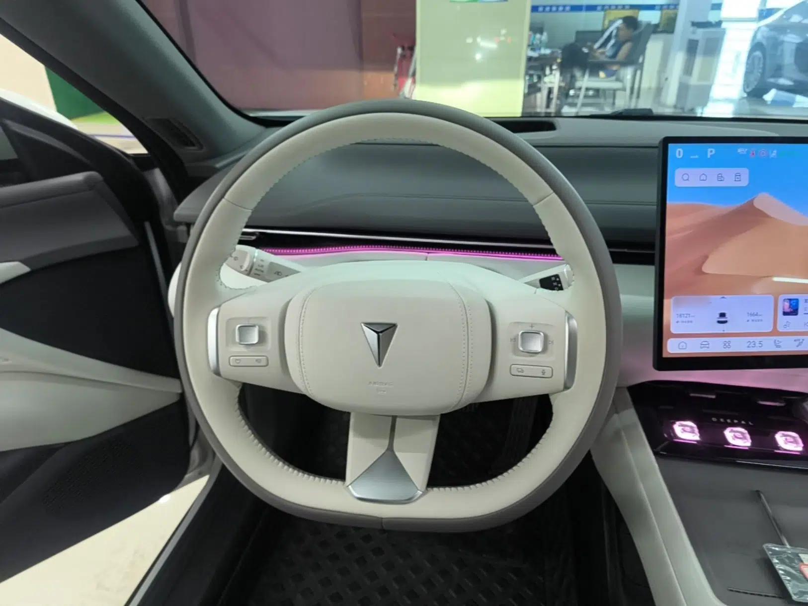 Deepal L07 2025 230 Ultra with DeepBlue Intelligent Driving AD PRO Extended-Range Version — миниатюра 13