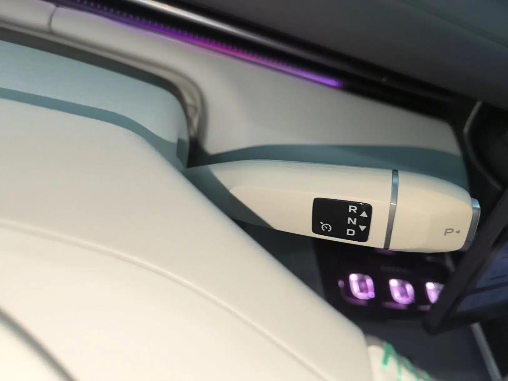 Deepal L07 2025 230 Ultra with DeepBlue Intelligent Driving AD PRO Extended-Range Version — миниатюра 16