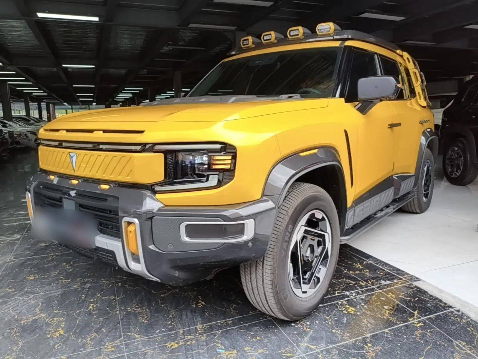Deepal G318 2025 Worry-Free Cross-Country Edition Four-Wheel Drive Distant Mountains Version — миниатюра 1