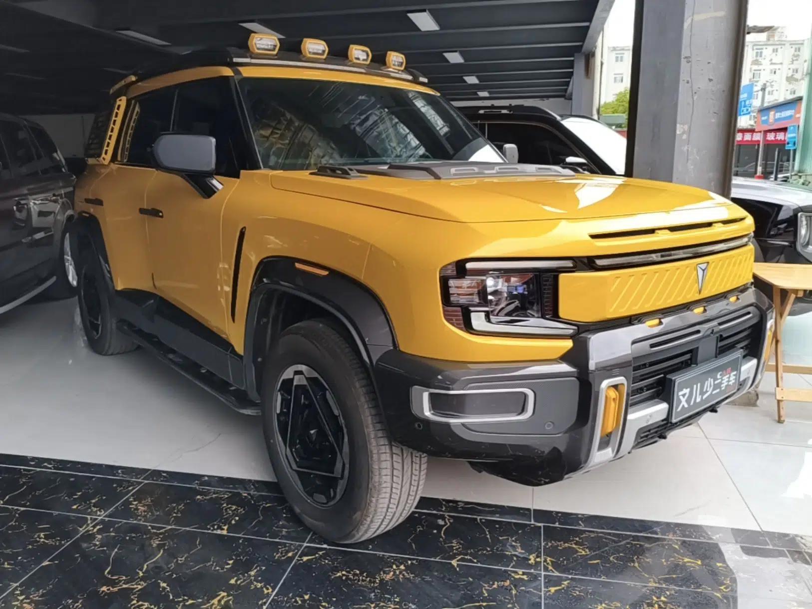 Deepal G318 2025 Worry-Free Cross-Country Edition Four-Wheel Drive Distant Mountains Version — миниатюра 3