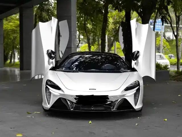 Artura 2023 3.0T Hybrid Standard Model