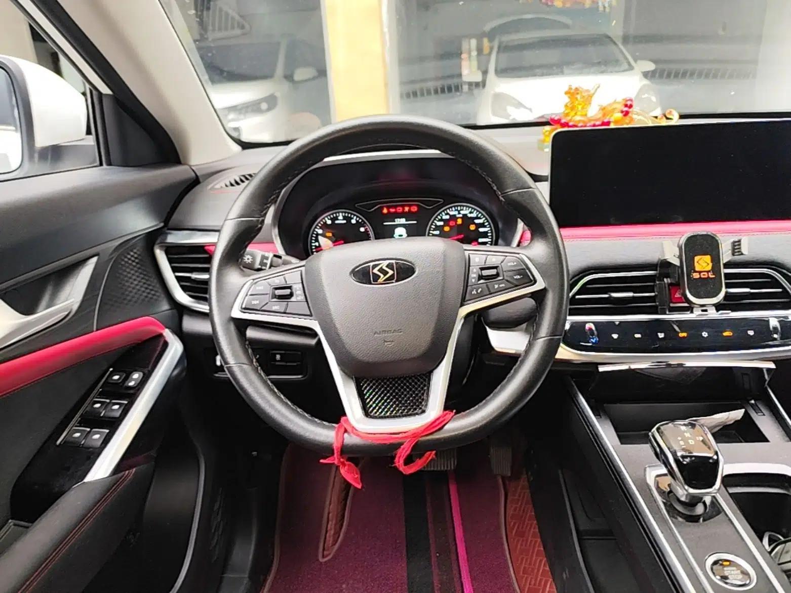 SOL X8 2021 300T DCT Leading Smart Connectivity Version 6 Seats — миниатюра 14