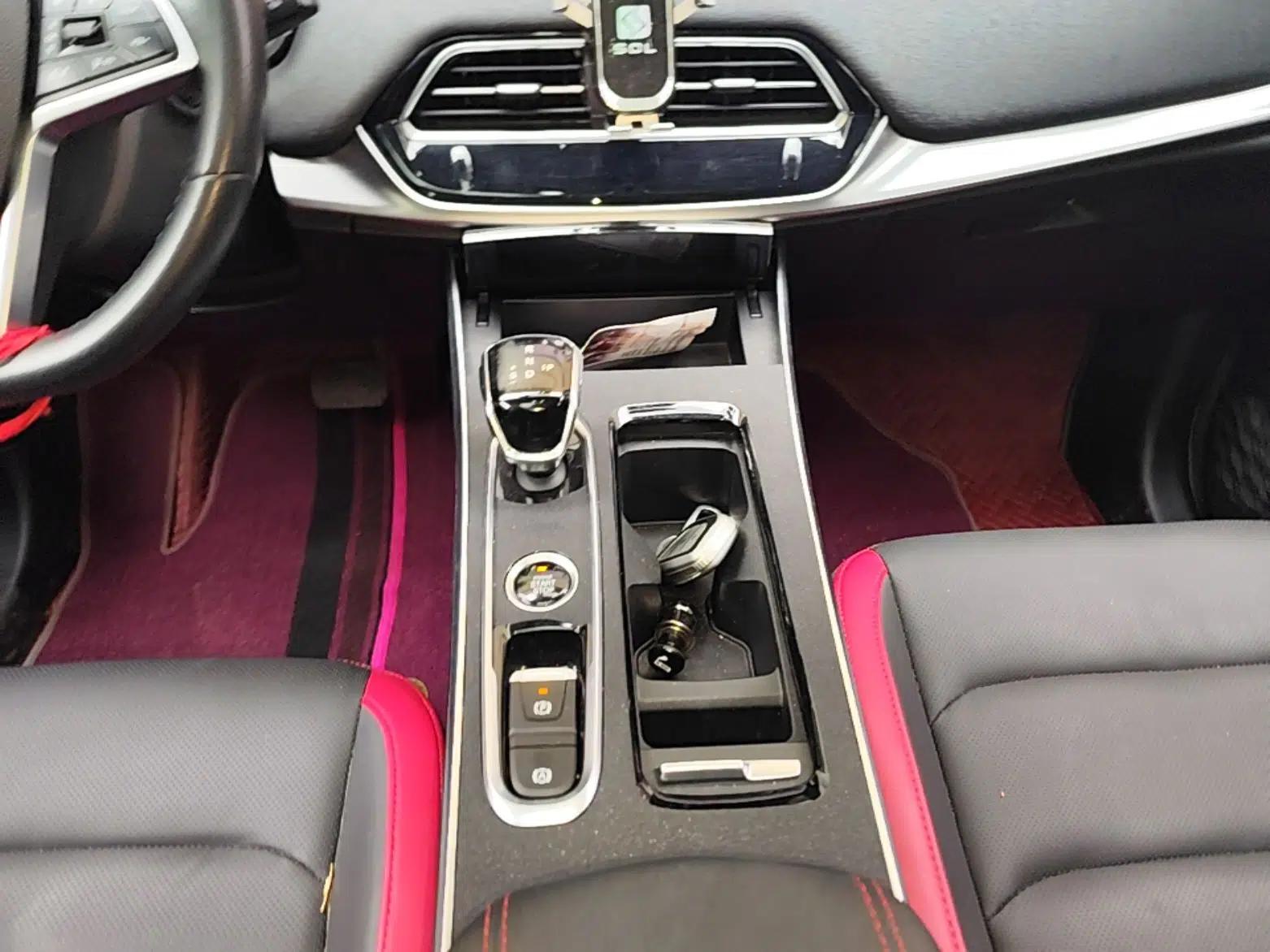 SOL X8 2021 300T DCT Leading Smart Connectivity Version 6 Seats — миниатюра 17