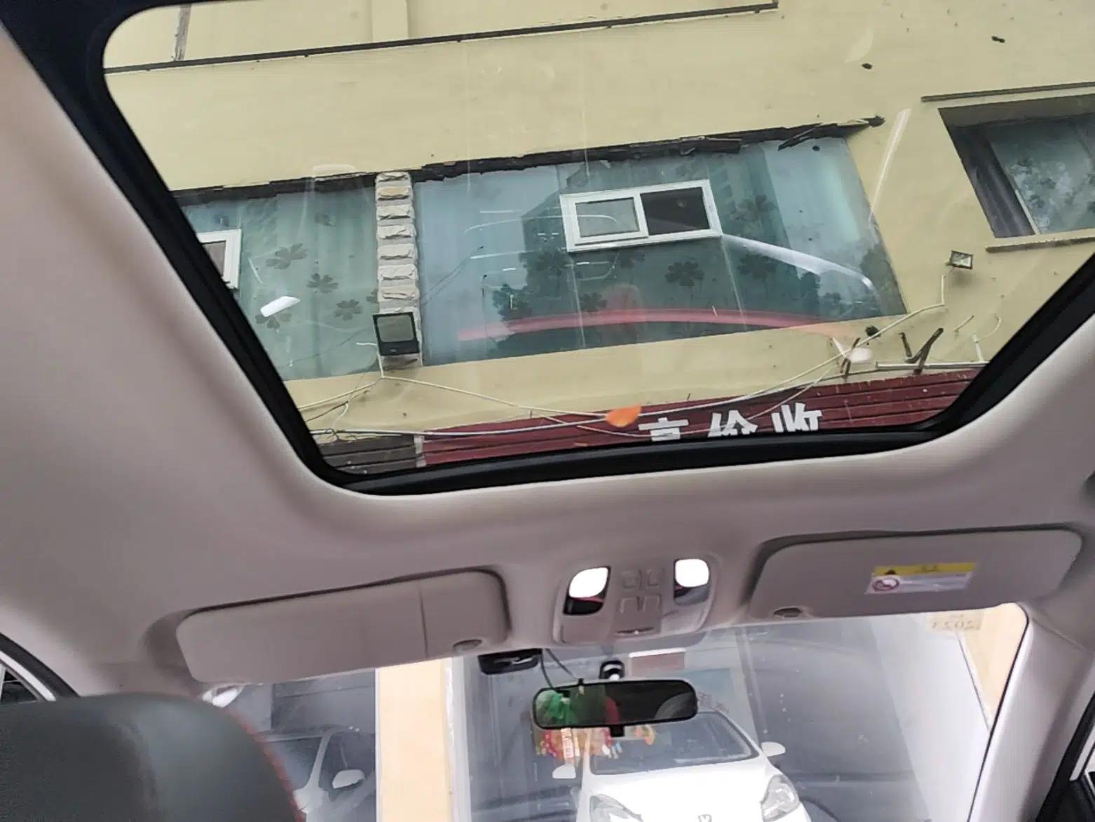 SOL X8 2021 300T DCT Leading Smart Connectivity Version 6 Seats — миниатюра 21